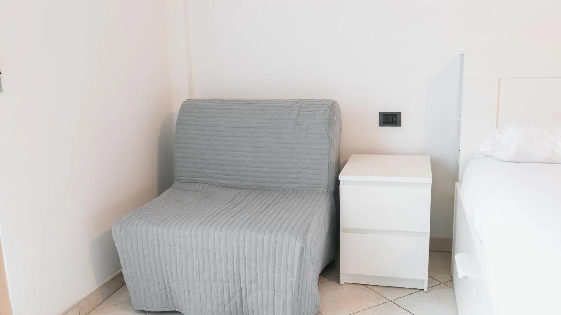 Ihost Apartment - De Andreis 11 Milano 0*,  İtalya